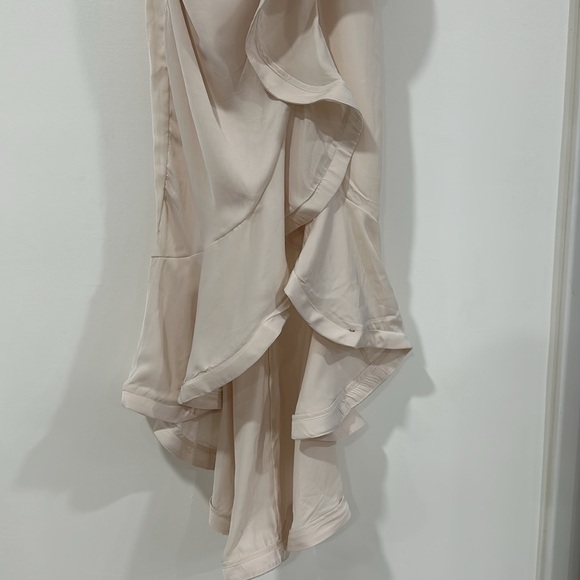 NWT Ruffle Slit Dress - Picture 4 of 8